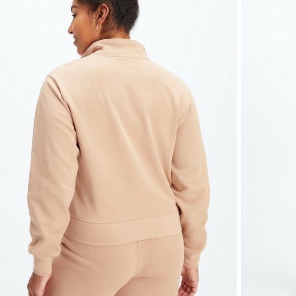 Fabletics Lightweight Go-To Half Zip Sweatshirt - Picture 3 of 8